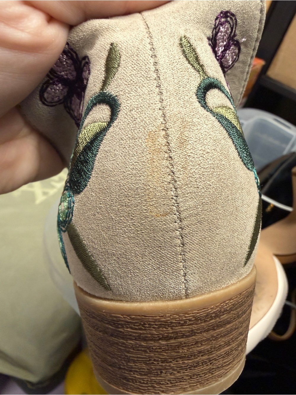 Indigo Rd. Beige Embroidered Floral Ankle Booties size 9 - Picture 6 of 7